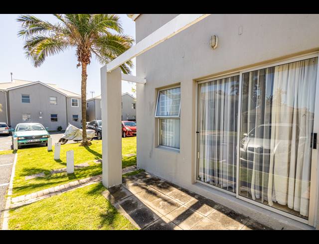 1 BEDROOM APARTMENT SOLD IN WEST BEACH